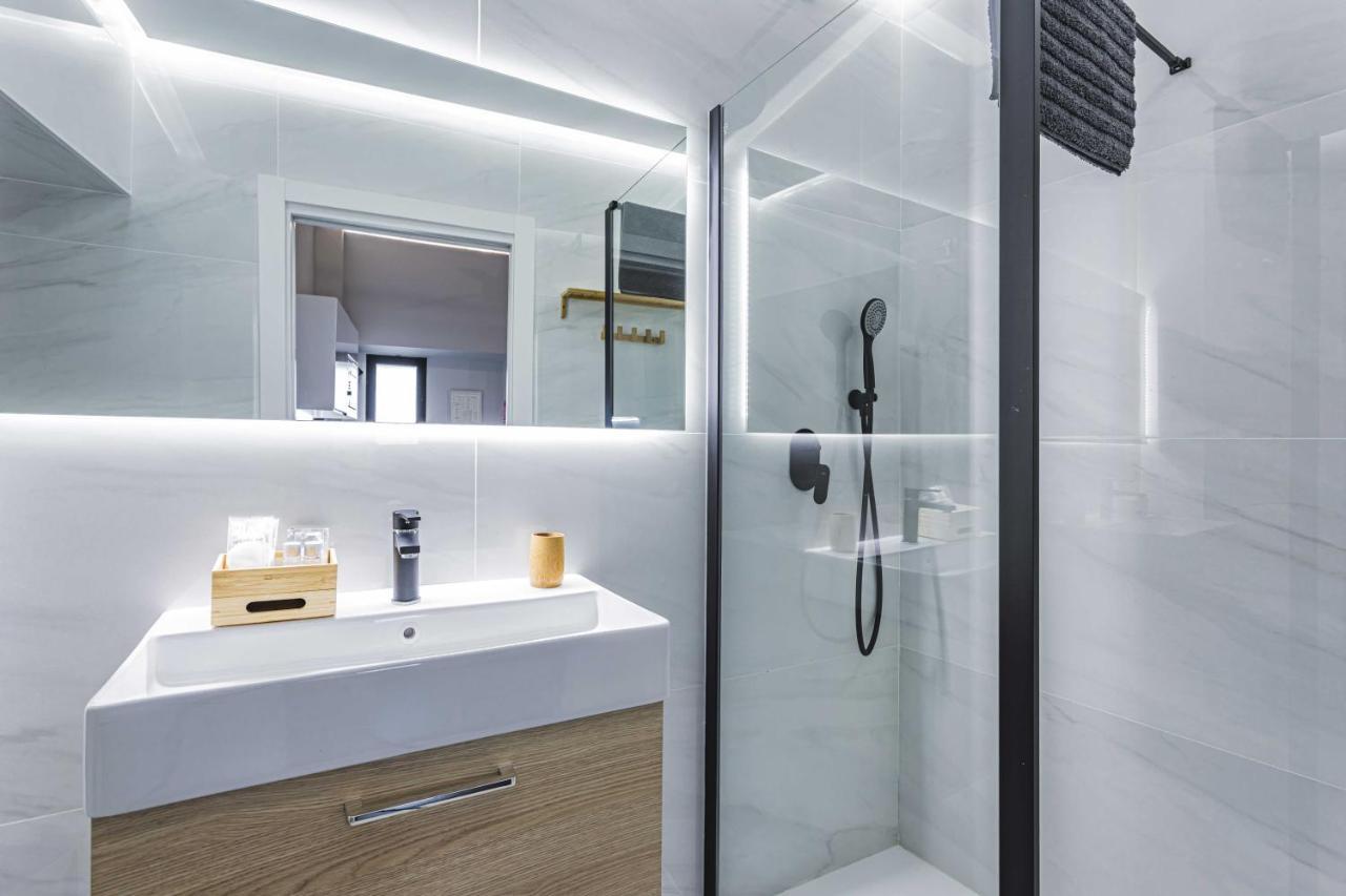 Apartamentos Caceres Central Suites "Torres De Caceres" ภายนอก รูปภาพ