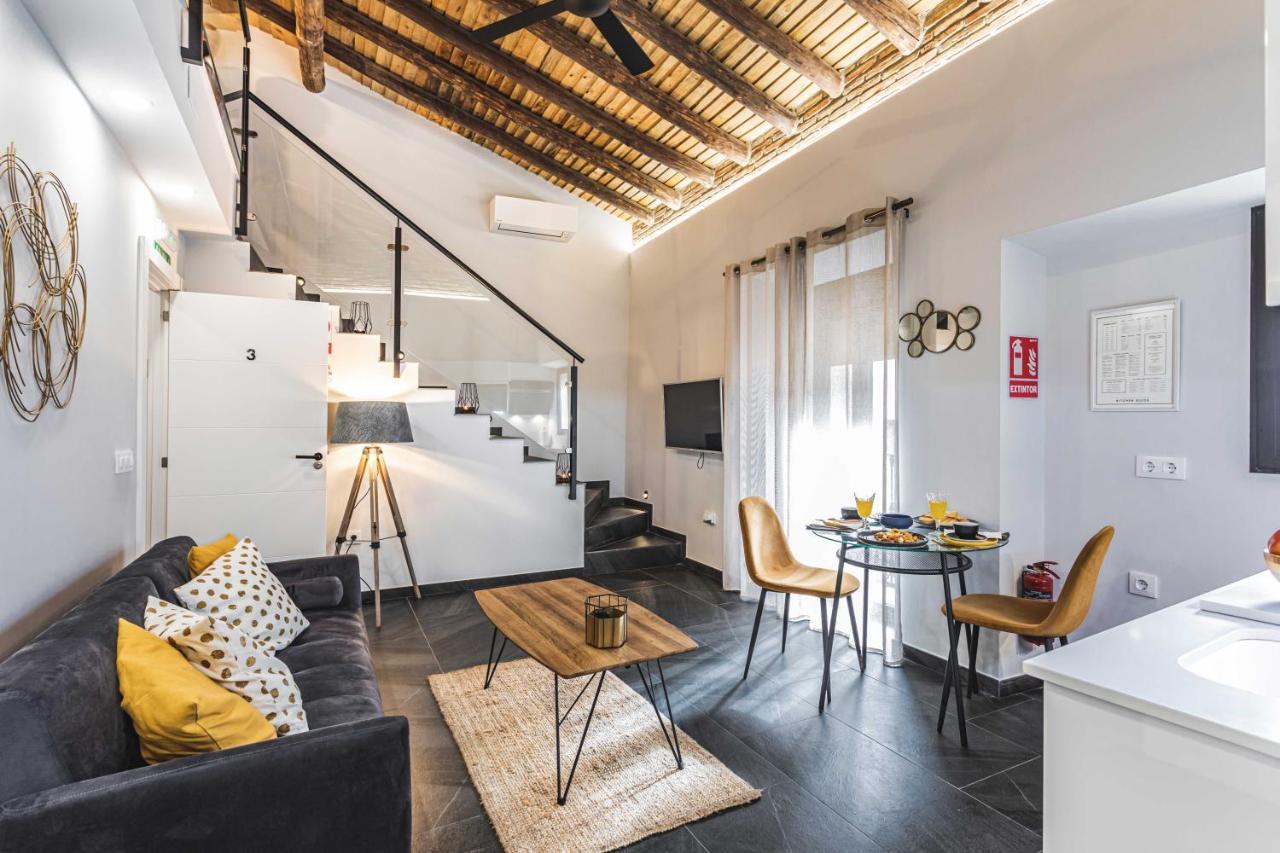 Apartamentos Caceres Central Suites "Torres De Caceres" ภายนอก รูปภาพ
