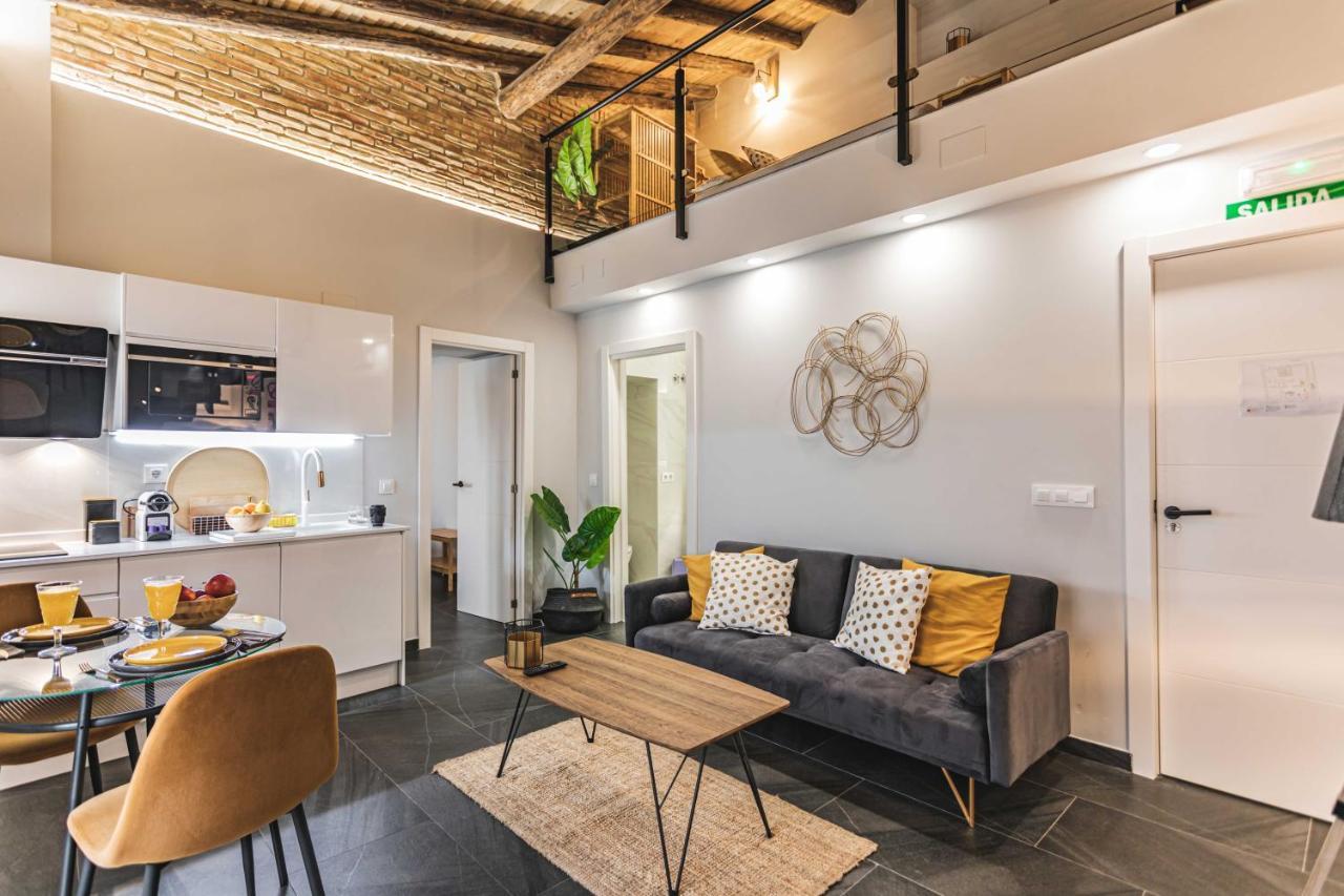 Apartamentos Caceres Central Suites "Torres De Caceres" ภายนอก รูปภาพ