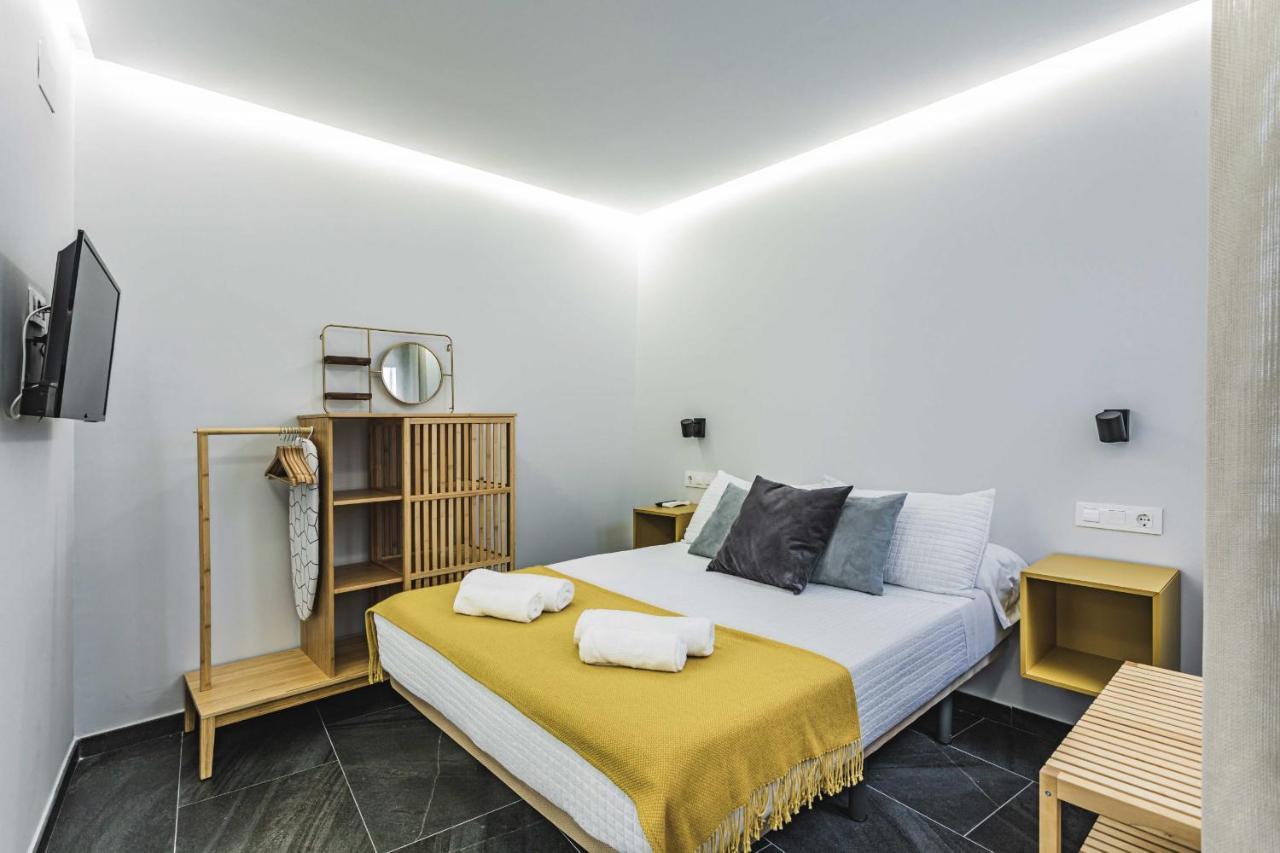 Apartamentos Caceres Central Suites "Torres De Caceres" ภายนอก รูปภาพ