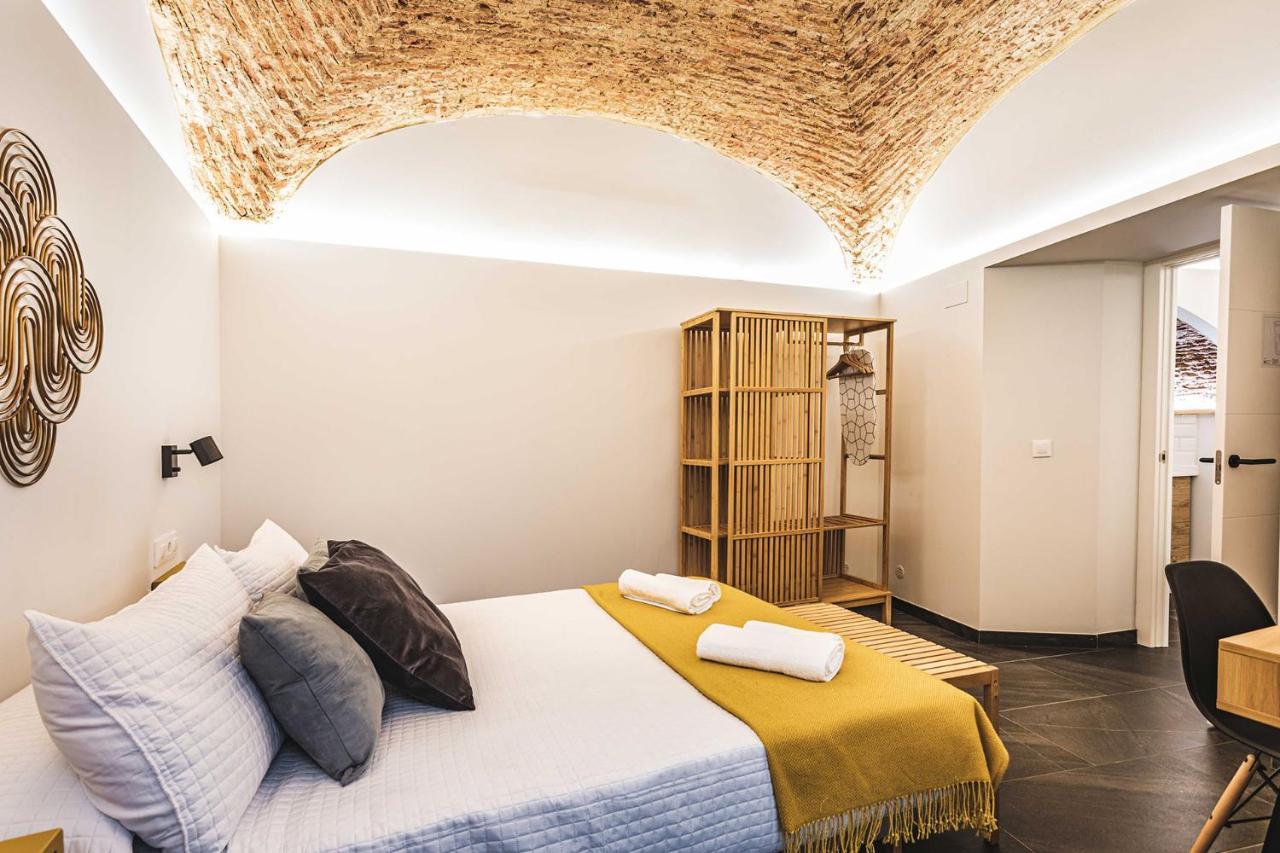 Apartamentos Caceres Central Suites "Torres De Caceres" ภายนอก รูปภาพ