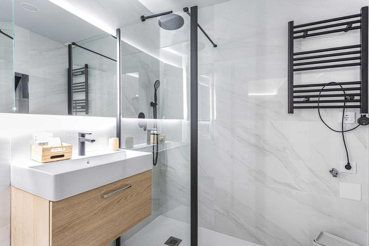 Apartamentos Caceres Central Suites "Torres De Caceres" ภายนอก รูปภาพ