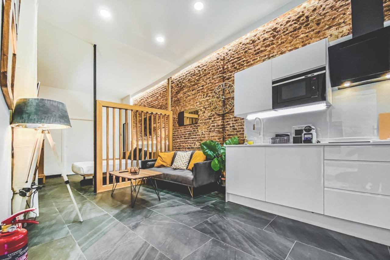 Apartamentos Caceres Central Suites "Torres De Caceres" ภายนอก รูปภาพ