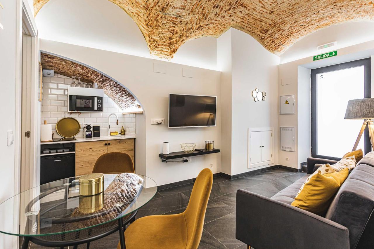 Apartamentos Caceres Central Suites "Torres De Caceres" ภายนอก รูปภาพ